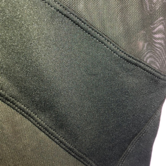 Oysho 3/4 Length Sheer Panel Leggings - Picture 5 of 7